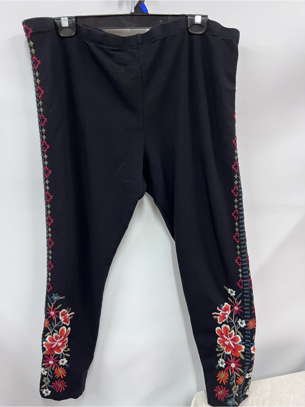 JW Johnny Was Black boho Leggings w/Floral Embroidery XXL